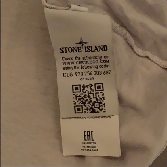 Stone Island Short-Sleeve Tee - Men’s Large - Picture 5 of 6